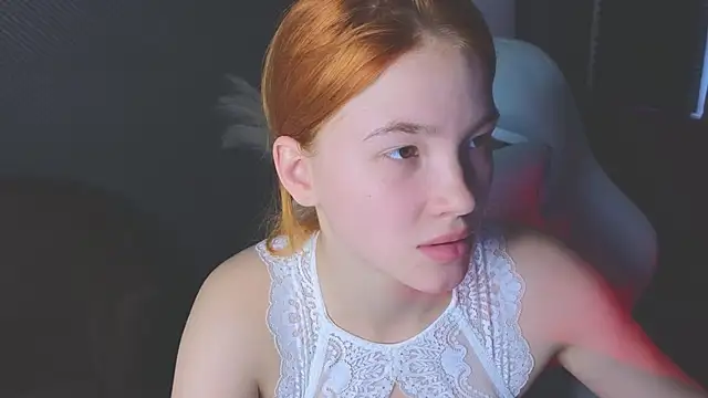 Snapshot of erikabrian chatting on 10/05/25, 08:12 erikabrian online show from 10/05/25, 08:12