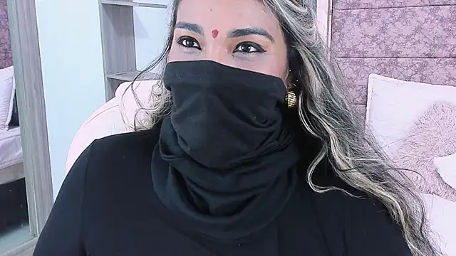  Lakshmi hotx online show from 01/30/25, 03:08