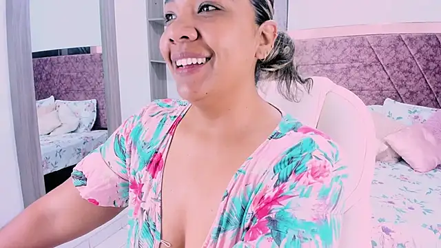  Lakshmi hotx online show from 02/14/25, 11:53