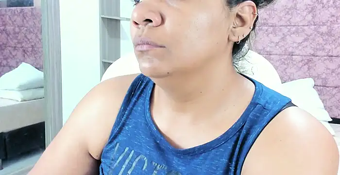  Lakshmi hotx online show from 03/13/25, 11:41