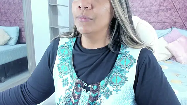  Lakshmi hotx online show from 03/21/25, 11:44