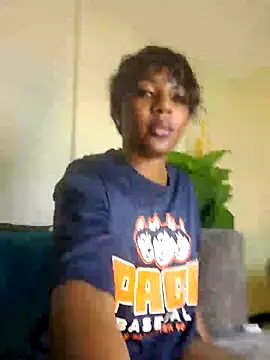 Snapshot of Sexxy_mariana chatting on 07/18/26, 01:10 Sexxy mariana online show from 07/18/26, 01:10