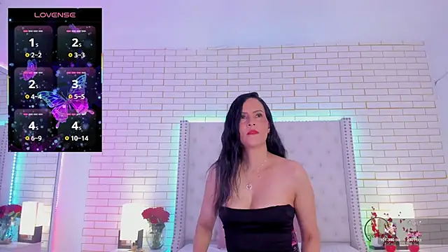 Coco Balenciaga  online show from 05/28/26, 11:18