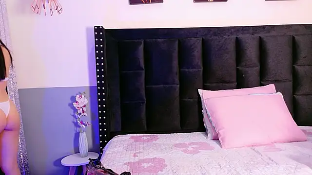 littleebluee online show from 11/01/25, 07:27