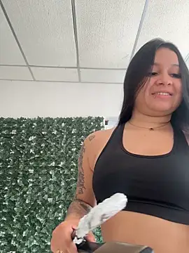 Snapshot of Pretty_Isadora chatting on 10/30/25, 07:25 Pretty Isadora online show from 10/30/25, 07:25