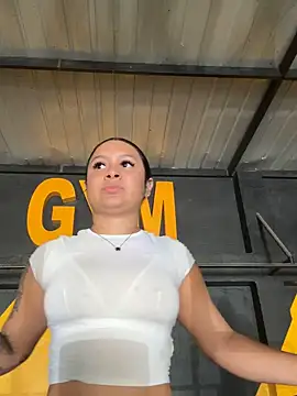 Snapshot of Pretty_Isadora chatting on 11/14/25, 05:55 Pretty Isadora online show from 11/14/25, 05:55