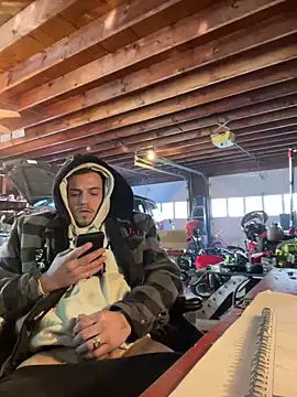 Snapshot of joeycbigcock chatting on 12/03/24, 03:22 joeycbigcock online show from 12/03/24, 03:22