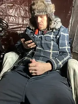 Snapshot of joeycbigcock chatting on 01/21/25, 11:34 joeycbigcock online show from 01/21/25, 11:34