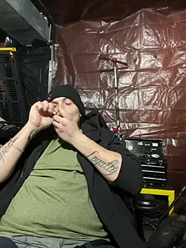 Snapshot of joeycbigcock chatting on 01/25/25, 09:57 joeycbigcock online show from 01/25/25, 09:57