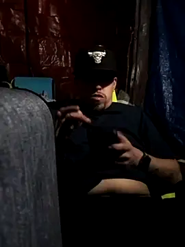 Snapshot of joeycbigcock chatting on 02/12/25, 11:51 joeycbigcock online show from 02/12/25, 11:51