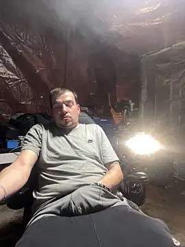 Snapshot of joeycbigcock chatting on 03/06/25, 03:57 joeycbigcock online show from 03/06/25, 03:57