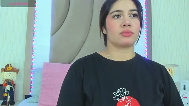 ThyaraJhons online show from 10/22/25, 12:16