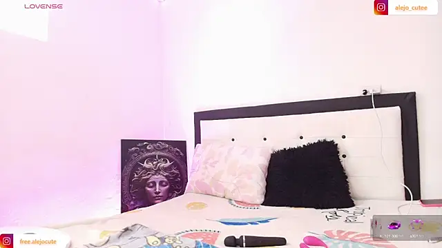 Snapshot of alejo_cute chatting on 01/05/25, 05:09 alejo cute online show from 01/05/25, 05:09