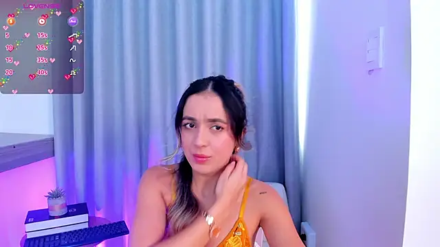 Lucyortiz  online show from 03/11/25, 06:30