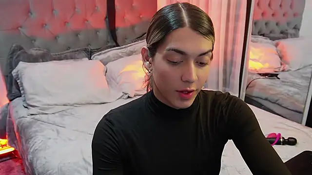 Snapshot of tay_ler3 chatting on 03/01/25, 06:35 tay ler3 online show from 03/01/25, 06:35