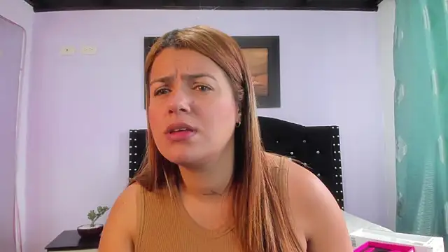 Alexandra Torress online show from 10/04/25, 03:21