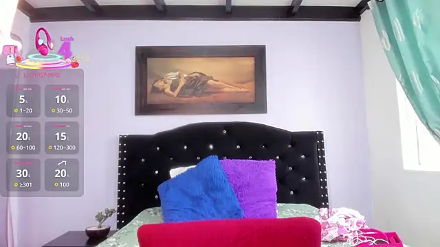 Alexandra Torress online show from 10/14/25, 04:19