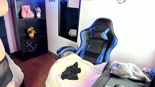 Amy hoy69 online show from 09/24/25, 02:15