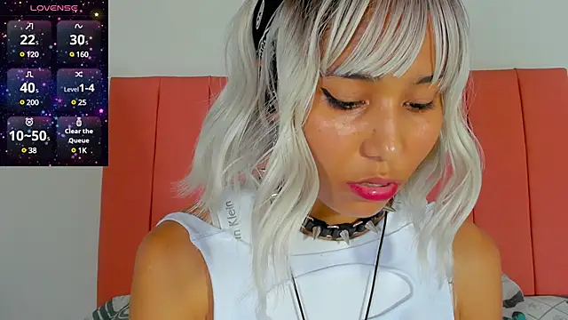 satsu u online show from 02/01/25, 07:02