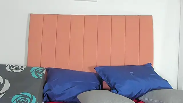 satsu u online show from 09/30/25, 07:08