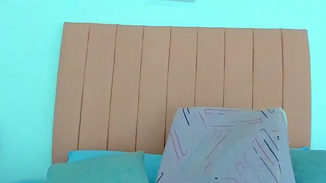 satsu u online show from 10/12/25, 07:02