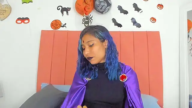 satsu u online show from 10/31/25, 07:04