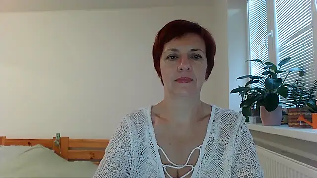 Snapshot of LoraLoraMay chatting on 09/20/25, 04:19 LoraLoraMay online show from 09/20/25, 04:19