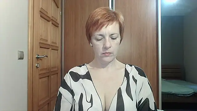 LoraLoraMay online show from 05/19/26, 06:14
