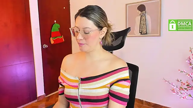 Chanelll Taylorr  online show from 12/19/24, 04:02