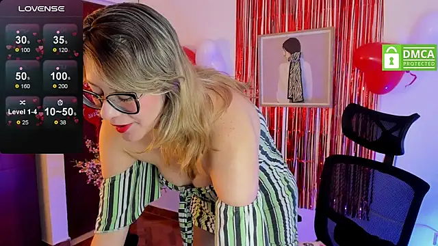 Chanelll Taylorr  online show from 02/16/25, 09:37