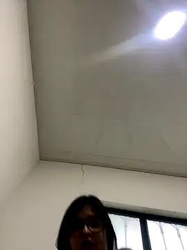 ZTahya online show from 10/21/25, 10:21