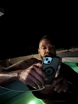 Snapshot of 3prettyboy3 chatting on 10/01/25, 06:52 3prettyboy3 online show from 10/01/25, 06:52