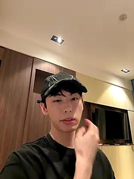 Snapshot of 1a1a1alll chatting on 09/29/25, 04:01 1a1a1alll online show from 09/29/25, 04:01