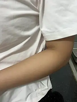 Milk Mom99 online show from 07/29/26, 11:08