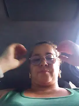 Snapshot of natally_ross21 chatting on 10/24/25, 10:39 natally ross21 online show from 10/24/25, 10:39