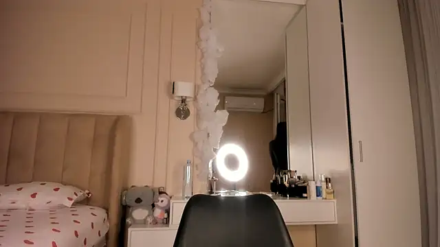 melissa yamazaki online show from 09/16/25, 06:25