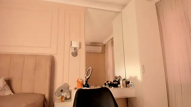 melissa yamazaki online show from 11/19/25, 04:45