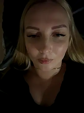 Snapshot of Aleksandrakis chatting on 09/23/25, 07:50 Aleksandrakis online show from 09/23/25, 07:50