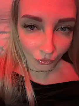 Snapshot of Aleksandrakis chatting on 09/29/25, 06:35 Aleksandrakis online show from 09/29/25, 06:35