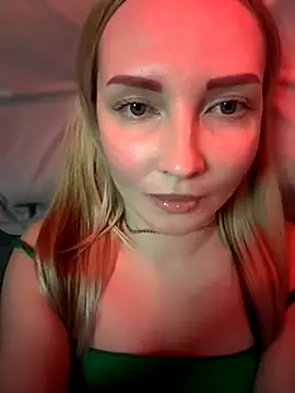 Snapshot of Aleksandrakis chatting on 10/31/25, 07:26 Aleksandrakis online show from 10/31/25, 07:26