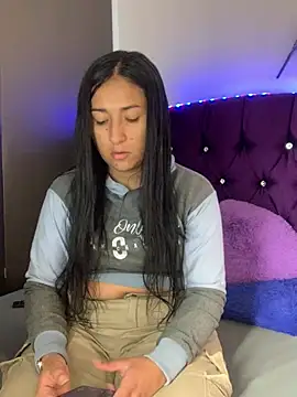 luna asss online show from 01/09/25, 12:30