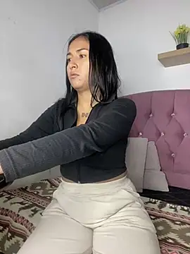 luna asss online show from 01/14/25, 01:49