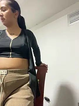 luna asss online show from 05/08/26, 09:53