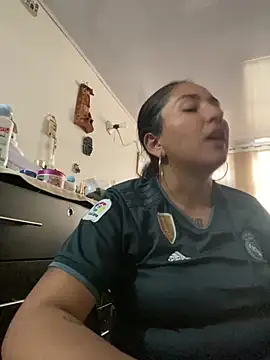 luna asss online show from 06/01/26, 10:00