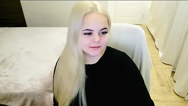 lovely-eyes online show from 12/07/24, 10:06