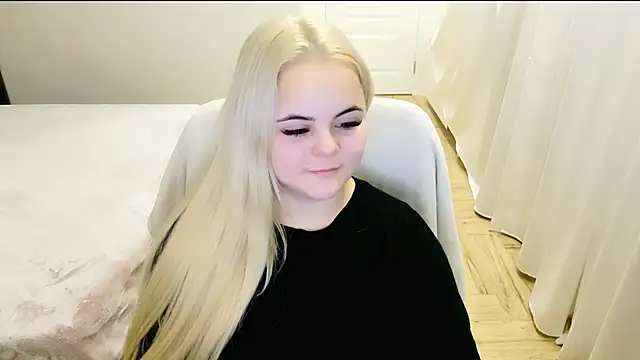 lovely-eyes online show from 12/08/24, 11:51