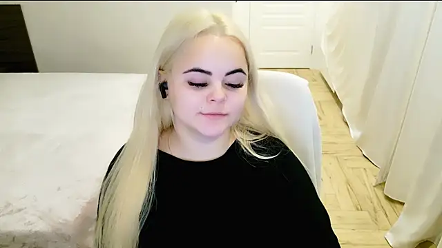 lovely-eyes online show from 12/10/24, 07:43