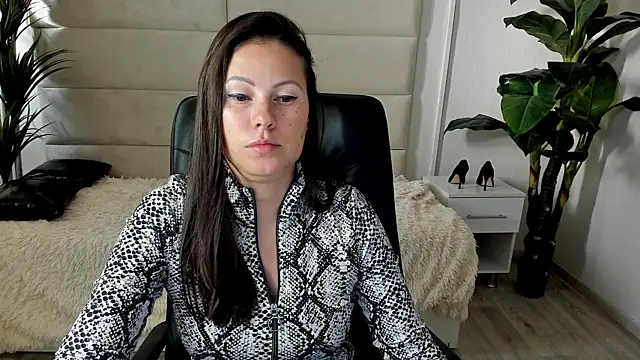 Snapshot of Dana__dom chatting on 09/26/25, 01:31 Dana dom online show from 09/26/25, 01:31