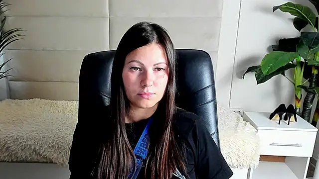 Snapshot of Dana__dom chatting on 10/27/25, 02:59 Dana dom online show from 10/27/25, 02:59