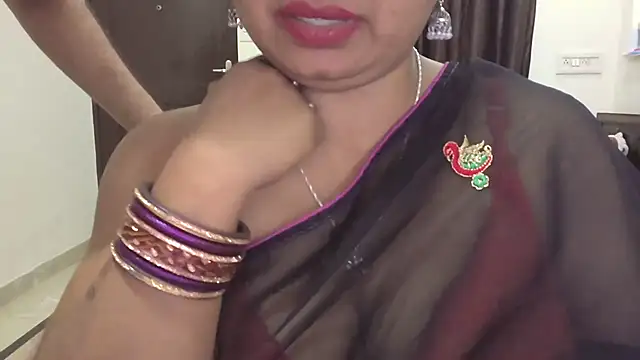 Gulaboo bhabi online show from 02/18/25, 10:03